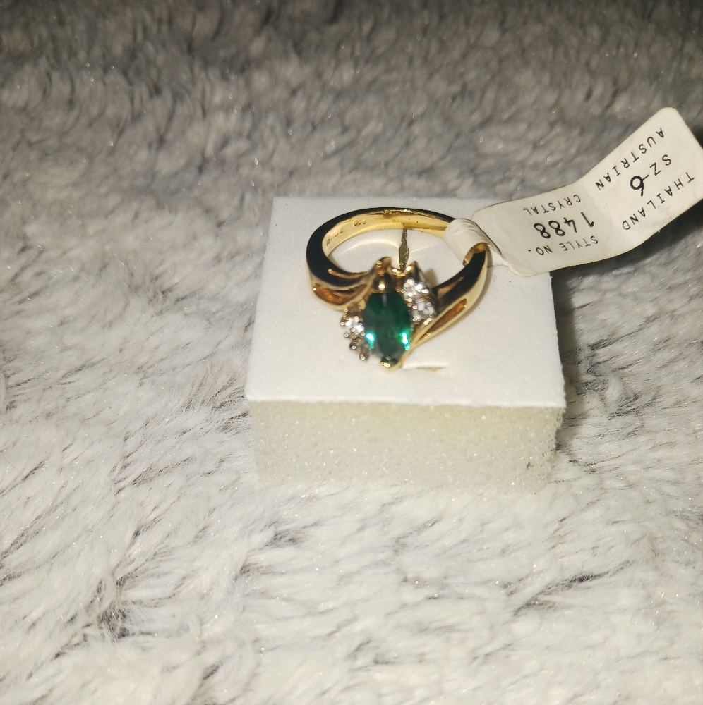 Pretty ring